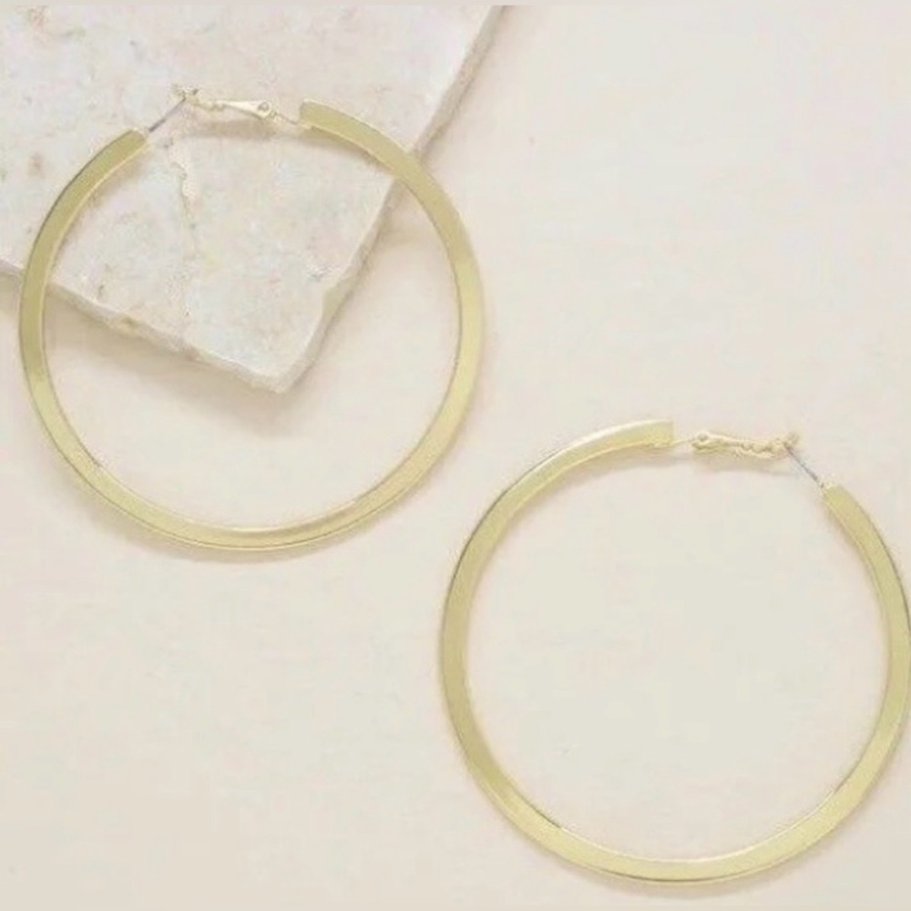 Ettika 18kt gold plated hoop Earrings